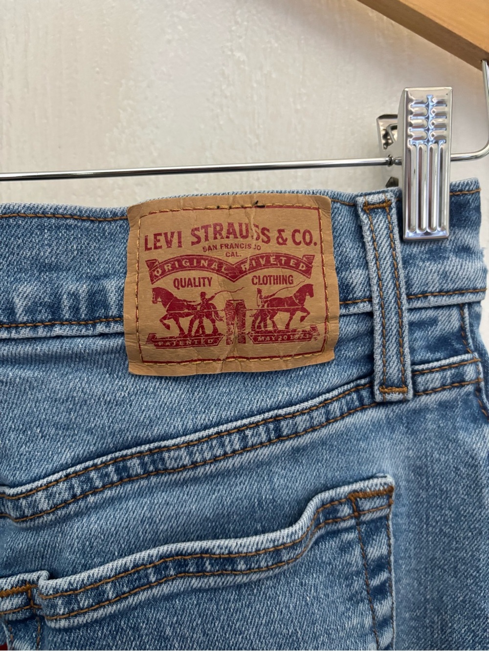 Levi’s Wedgie Straight 27 Women’s Jeans Light Blue - Picture 3 of 4